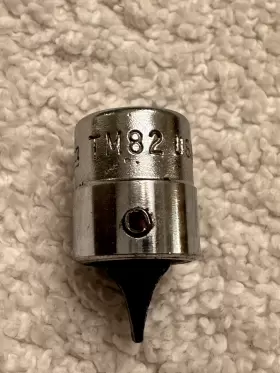 TM82 SNAP-ON Drive Flat Tip Bit Socket #2
