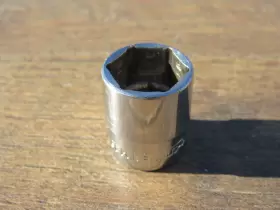 TM18 SNAP-ON Drive Point Shallow Socket