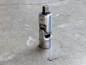 TUAM5E SNAP-ON Drive Swivel Stubby Hex Bit Socket