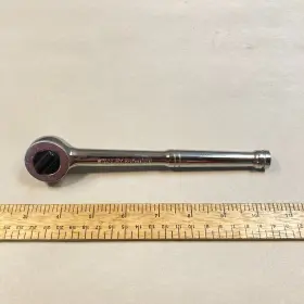 87-138 STANLEY Ratchet Socket Wrench Drive Thumb Wheel