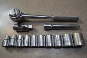 12153 THORSEN Drive Socket Set Shooter Ratchet