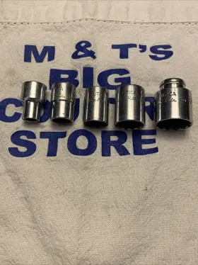 33200 UTICA Loc Rite Sockets