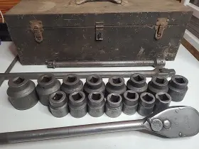 N-320 WRIGHT Drive Point Socket Ratchet Set Wwii