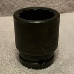 Matco Dp402tw - Sae 1-1/4 Inch 3/4 Drive 12 Point Standard Impact Socket. Fixed Price $10.00.