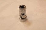 Snap On Tools Fsum18 3/8" Drive 6 Point 18mm Metric Shallow Universal Socket. Fixed Price $39.99.