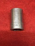 Craftsman -v- 47507 Socket 11/16" 12 Point 1/2 Drive - Usa (k54). Fixed Price $15.00.