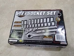 26 Pc Socket Set Sae 1/2" Drive Deep And Standard Quick Release Metric In Case. Fixed Price $33.99.