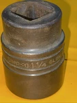 Snap On Gldh402 3/4" Drive 12 Point Sae 1-1/4" Flank Shallow Socket. Fixed Price $18.88.