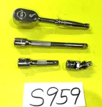 Snap-on Tools 4 Piece 1/4 Drive Ratchet T-72 + 2 Extensions Universal Swivel. Fixed Price $155.00.